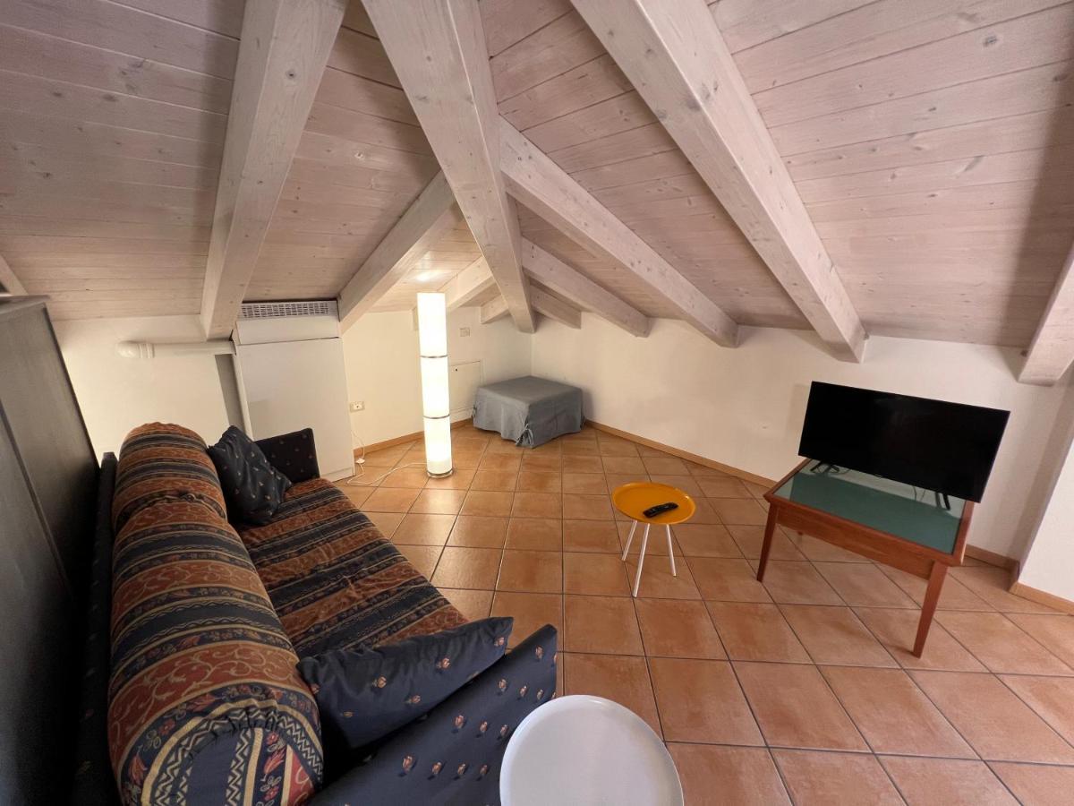 Studio Apartments Baia Azzurra 7 Torbole Sul Garda Exterior foto